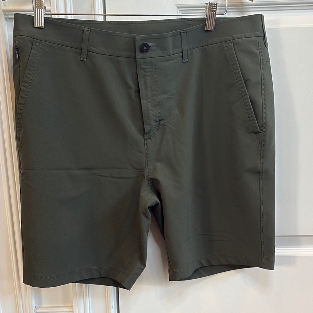 Public Rec Men's Shorts - Olive Green
